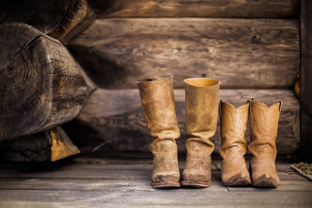 Dresses and Boots: Western Style Trends for 2020 Dresses and Boots: Western Style Trends for 2020