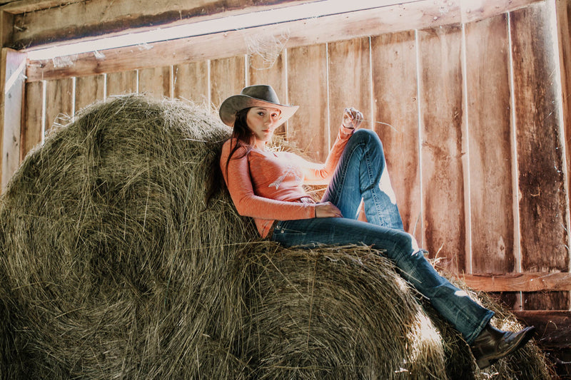 Serving Western Looks: Cowgirl Fashion Tips for Women