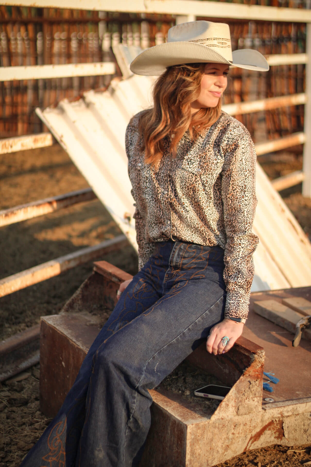 Women's Cowgirl Hardware Natural